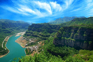 【寻迹河南·南太行3日】深度畅游太行大峡谷+徒步穿越鲁班豁+小众秘境高家台村+三千年古城邯郸+来自太行山的压迫感+38人舒适团