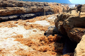 【遇见长安 · 陕北风云5日】西安+雨岔大峡谷+枣园+杨家岭+波浪谷+乾坤湾+壶口瀑布+2-8人小包团&8人拼团