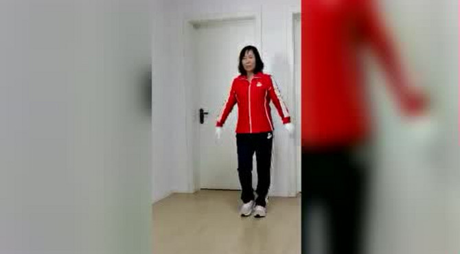 562+王秀云+北京市平谷区世纪广场健身操队+《嗨起来》