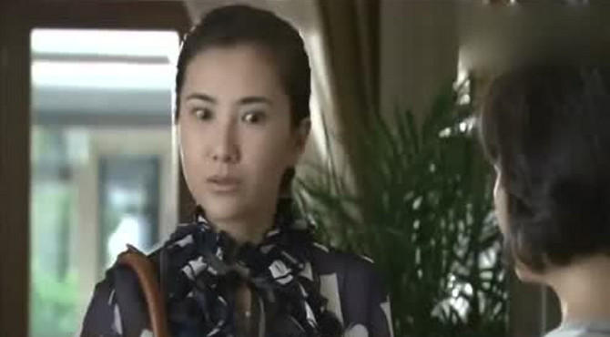 正阳门下关老爷子遗物找到,关小关拥抱春明羞愧落泪