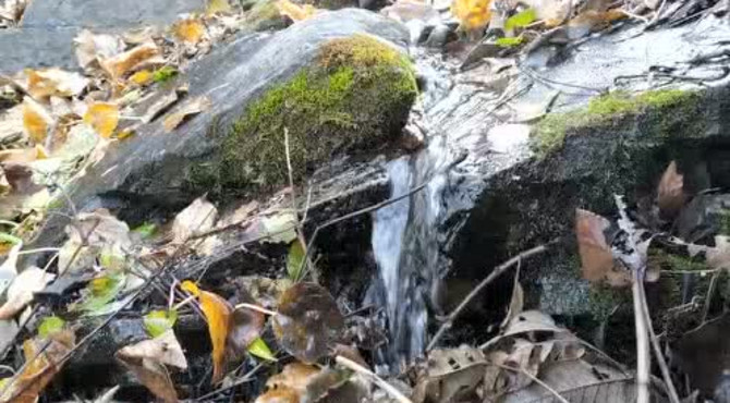 阳台山凤凰岭流水