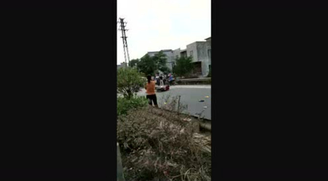 龙潭镇一路段的一起交通事故11.4