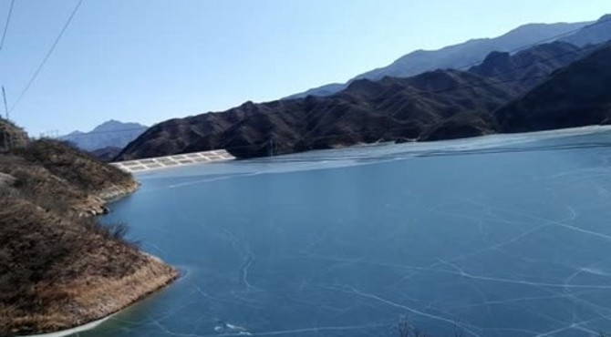 行走京西大山深处，看门头沟最美的水，这里是冬日里的斋堂水库