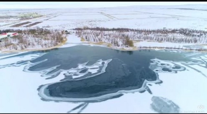 【微视频】航拍金鼎湖雪景