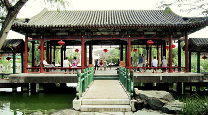 北京大观园旅游之藕香榭，史湘云开海棠社，设螃蟹宴