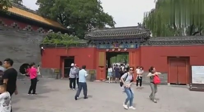 游北京北海公园，住北京二环小胡同，感受老北京生活