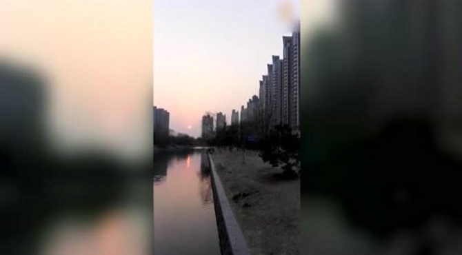 北京望京北小河夕阳西下的淡淡美