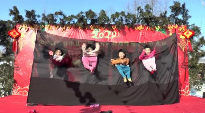 伊通 满族自治县二道镇石场村庙陀腰子屯第五届村晚