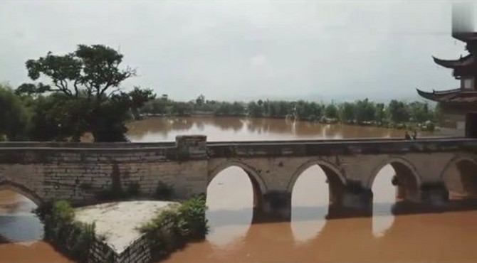 值得一去的云南建水，实拍《爸爸去哪儿》中建水的十七孔桥