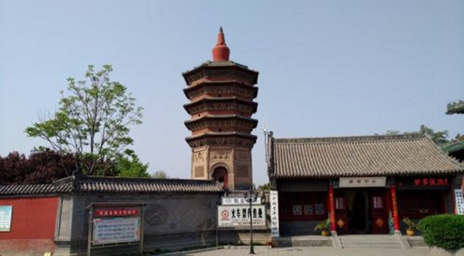 河南安阳文峰塔，被称为当地标志性建筑，一起登塔看看