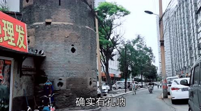 实拍太原白龙庙街上的碉堡，当年战争所遗留的弹痕还清晰可见！