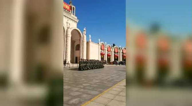 参观北京展览馆