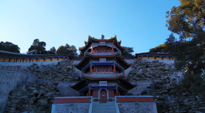 北京香山公园探访千年古寺，曾是乾隆行宫登顶望京城，香山寺