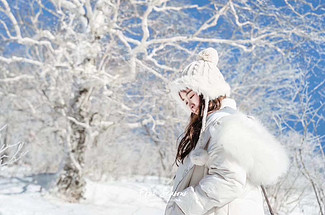 【冰雪梦幻A线7日·8人精品小团】长白山+雪乡+梦幻雪山+延吉+温泉+漂流+冬捕+雪圈+滑雪+雾凇+深度体验+冰雪狂欢