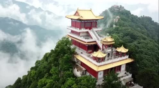 谁说西安没有高山观景平台，云海雾海曼妙无比，紧邻翠华山