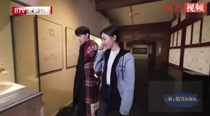 上新了故宫：探秘皇极殿，古代头饰珠光宝气，后宫服饰等级森严
