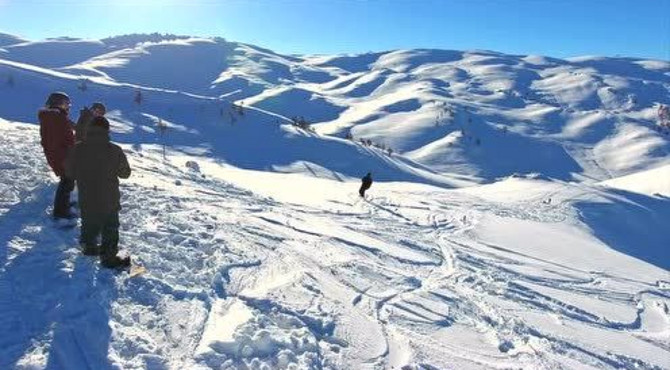 阿尔泰山野雪公园