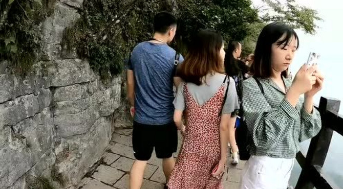 恩施大峡谷（三）穿过一线天来到了景区最精华的一段