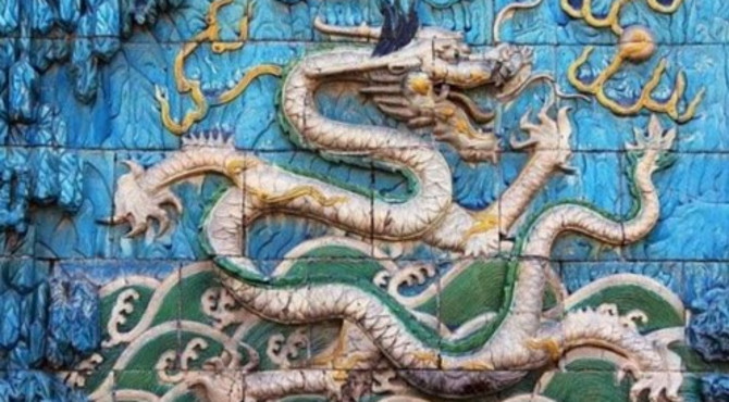 故宫宁寿宫的九龙壁，大气磅礴，谁也想不到里面藏着个欺君大秘密