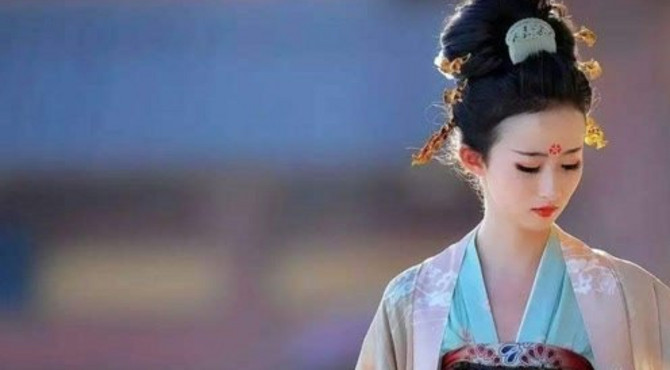 花魁上联“六木森森，松柏梧桐柳杨”，才子下联很精彩