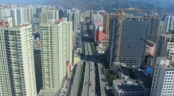 航拍西宁交通