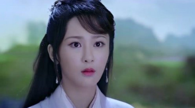 锦觅拿到玄穹之光，离开后却发现廉晁元神俱散，瞬间愧疚！