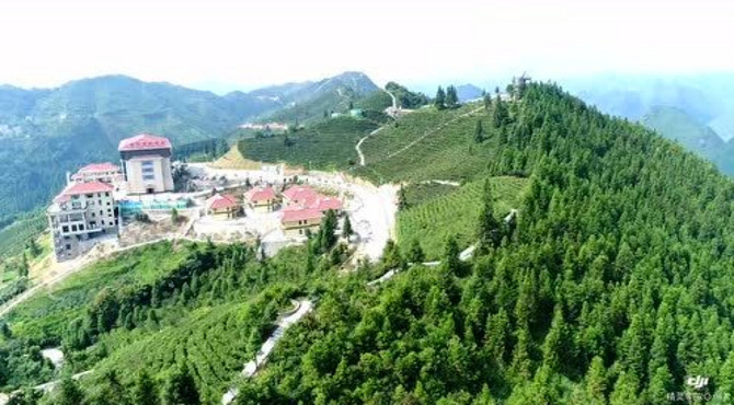 乐业顾式龙云山风景区