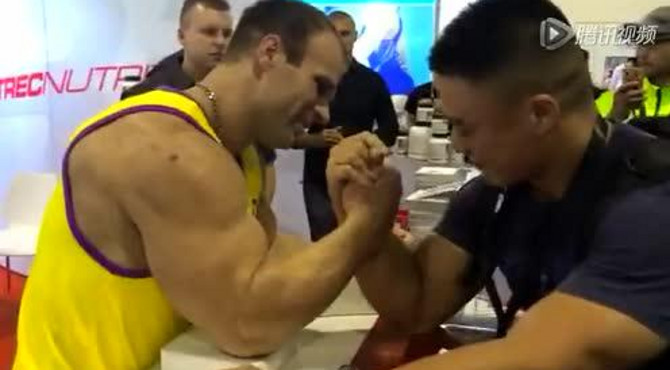 王文津和丹尼斯