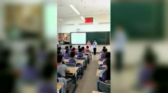 孩子主持文津