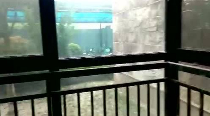暖山西安 毛坯2室 103平米 南北通透