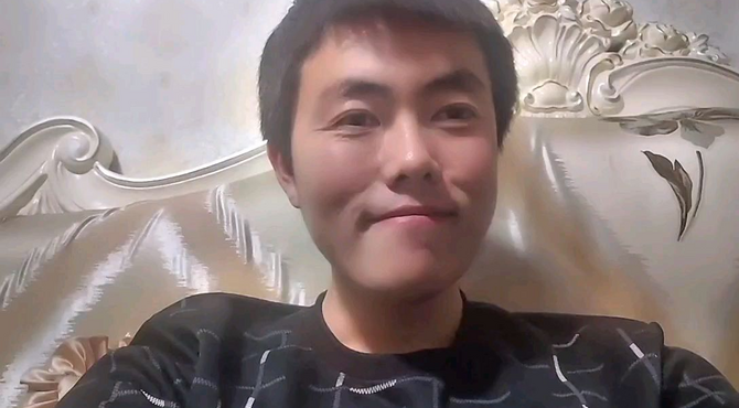 自我介绍：哈喽，我叫冯海龙，河北承德，第一次录视频，希望认识