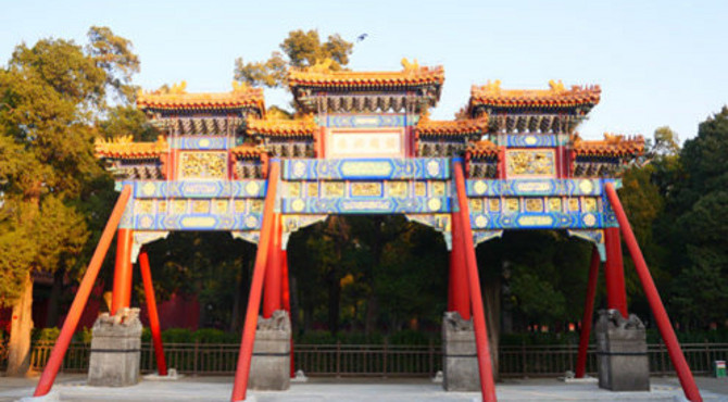 牌楼：穿越千年的传统建筑 中华文化的一张名片