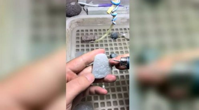 玉雕攻略 阿肖讲解翡翠雕刻细节
