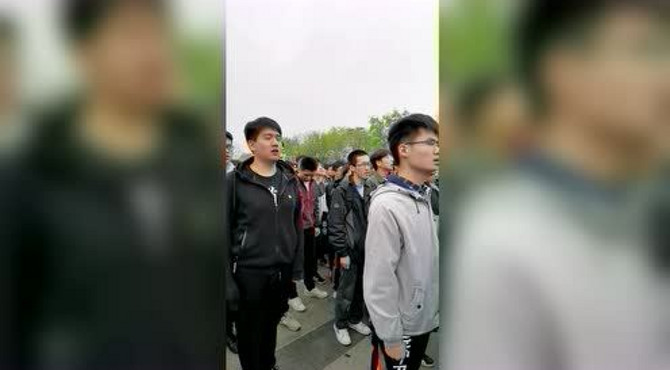 中国人民抗日战争纪念馆唱国歌