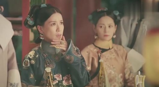 延禧攻略：她居然趁乱把秦岚推到楼下去，太狠毒了