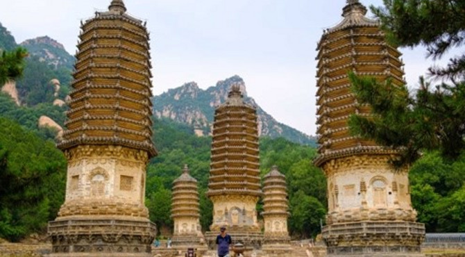 北京郊区自驾游，燕京八景之一银山塔林，人少景美空气好
