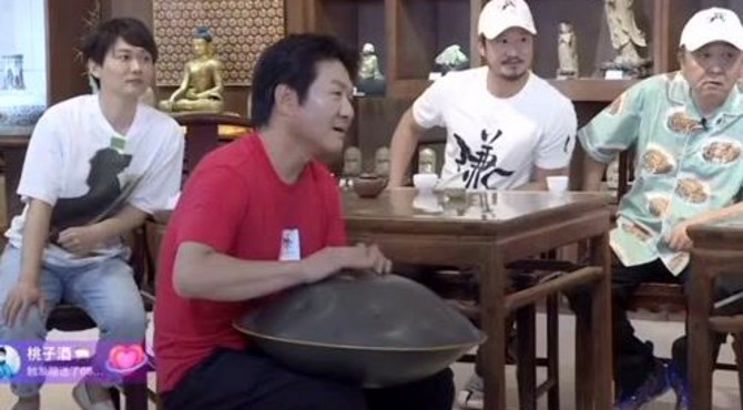 栾树给马未都独唱，大谦马主团汇聚观复博物馆