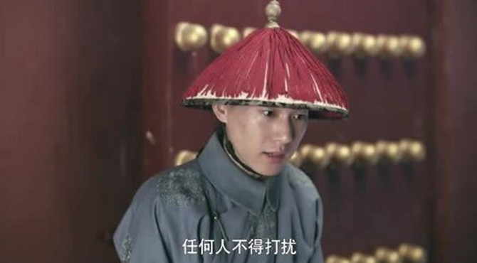 延禧攻略：璎珞想要闯入太妃府中，不料被太监拦了下来！