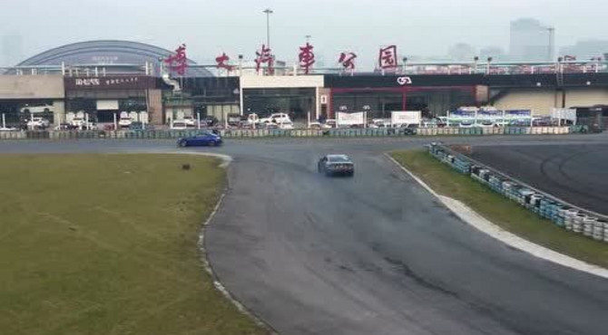 上海博大汽车公园 DMEN 86漂移