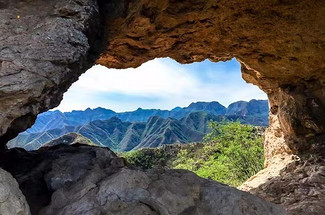 【北京一周一山·天门山】休闲级丨8公里丨“北京之眼”徒步探秘：洞穴传说与自然之美+打卡天门洞奇观