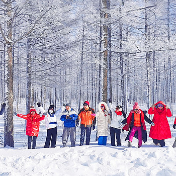 【遇见乌兰布统冬·冰雪狂欢5日】北京+塞罕坝+游牧部落牧民家访+祭火大典+暖水河+魔界日出+透风沟+南井+塞北雪乡+白家窝铺+鹰窝沟+小河头+滦河第一湖冰上漂移+云佛山滑雪+2-8人小包团&28人品质团