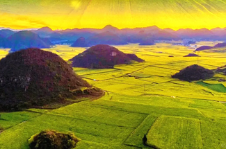 【云南千山花海·滇东南+滇东北12日】昆明+圆通山樱花+东川红土地+抚仙湖+南恩瀑布+哀牢山+建水古城+元阳梯田+河口+普者黑+坝美+罗平油菜花+12人摄影小团+2-12人小包团