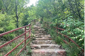 【北京100公里山野·万桑古道站】18公里徒步丨中高级难度+观定都阁+俯瞰北京城+访潭柘寺