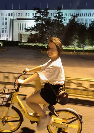 福宝儿：翻山越岭，漫步秘境，把自然装进温柔的行囊