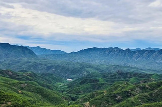 【北京一周一山·鳌鱼沟】初级丨10公里徒步丨徒步山野+解锁京郊“氧”生新地图+穿越绿野仙踪的自然奇遇