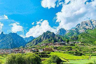 【甘南陇南·大环线7日】天水+麦积山石窟+官鹅沟+江迭公路+达日观景台+扎尕那仙女滩+扎尕那晨曦+若尔盖草原+花湖湿地+九曲黄河+郎木寺+赛赤寺+格尔底寺+纳摩大峡谷+桑科草原+拉卜楞寺+篝火晚会+2-8人小包团