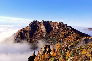 【寻迹晋西·秘境芦芽山4日】探万年冰洞+观悬空村奇观+石门悬棺+登芦芽雄峰+马仑草原+高山天池+雁门关+打卡正定古城+忻州古城+38人舒适团！