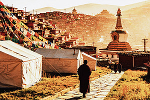 【甘南色达·大环线10日】兰州+拉卜楞寺+桑科草原+阿万仓湿地+娘玛寺+莲宝叶则+色达喇荣五明佛学院+观音寺+瓦切塔林+九曲黄河第一湾+若尔盖花湖+郎木寺+格尔底寺+纳摩大峡谷+扎尕那+官鹅沟+天水古城+麦积山石窟+2-8人小包团/8人小团