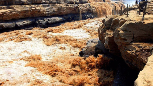 【遇见长安 · 陕北风云5日】西安+雨岔大峡谷+枣园+杨家岭+波浪谷+乾坤湾+壶口瀑布+2-8人小包团&8人拼团