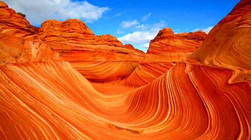 【晋陕秘境5日】库布齐沙漠+镇北台+红石峡+靖边波浪谷+雨岔大峡谷+碛口古镇+黄河壁画+李家山+西湾村+芦芽山+万年冰洞+户外休闲游+38人舒适团！